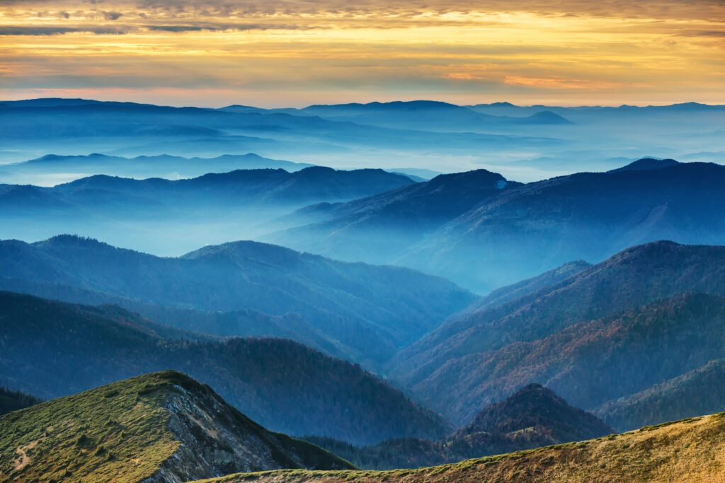 Luxury mountain lodging near top ski resorts in North Carolina.